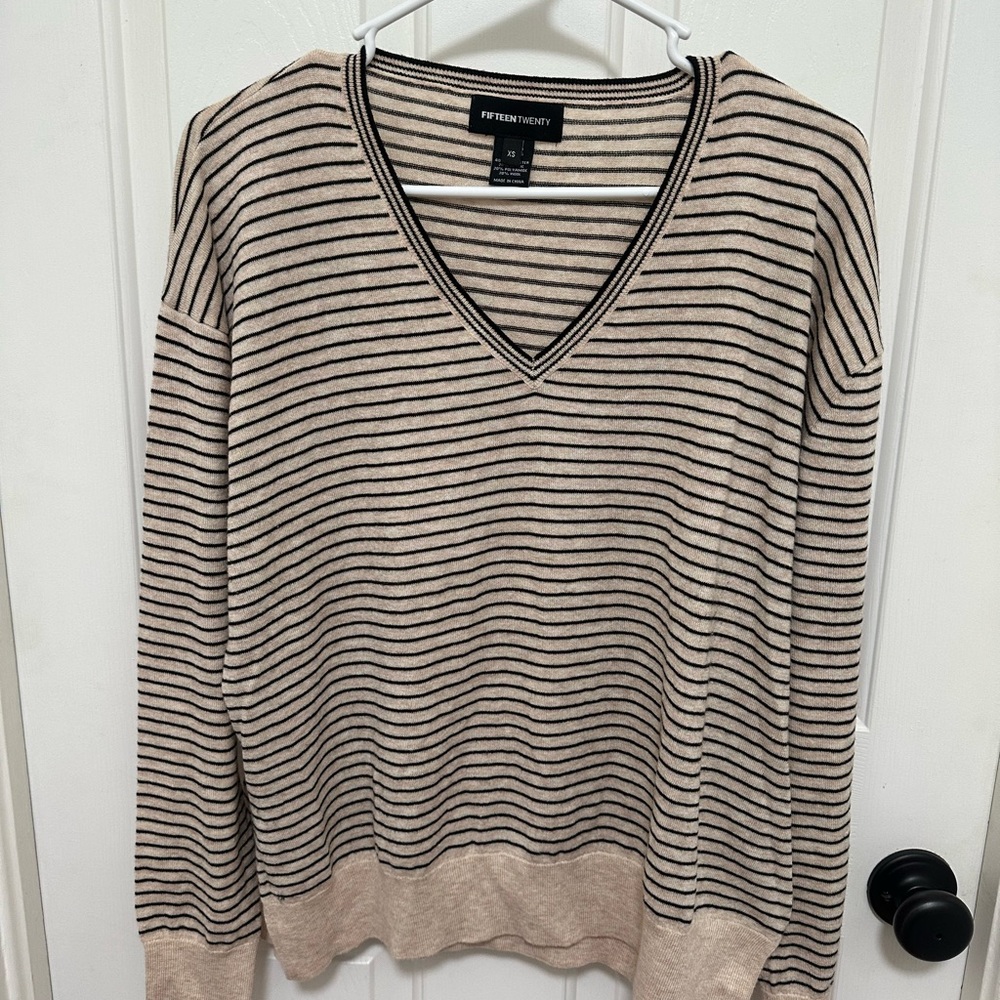 0076 Fifteen Twenty Black and Cream Striped V-Neck Sweater,‎ lightweight, XS